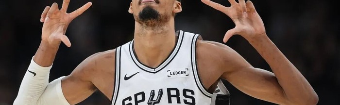 九州体育-文班刷新姚明尘封纪录 续写NBA中锋传承|文班亚马|圣安东尼奥马刺队|NBA常规赛|夏洛特黄蜂队|篮板_新浪体育_新浪新闻